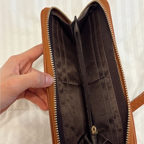 Geometric Pattern Wristlet Wallet - Picture 2 of 2